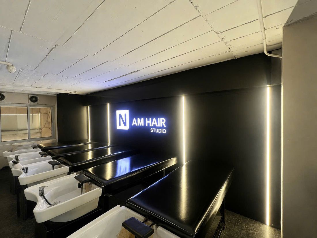 Ảnh thực tế khu gội đầu và biển hiệu NAM Hair Studio - Nội Thất Hà Tuấn LX