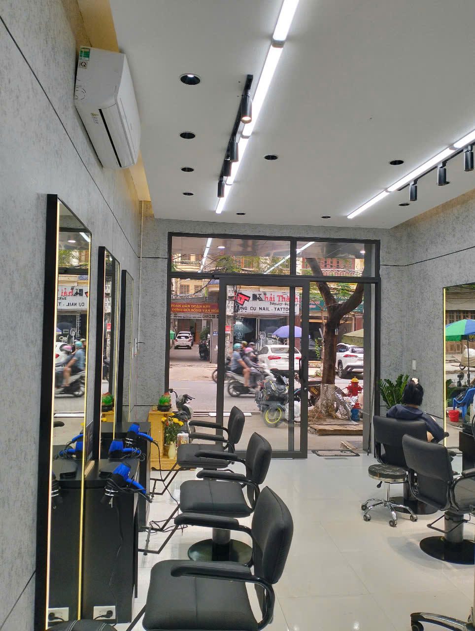 Quầy lễ tân spa mini đẹp: gợi ý thiết kế gọn mà vẫn sang