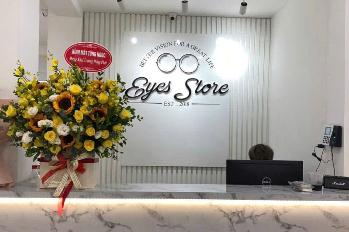 Kính mắt Eyes Store - Phố Hàng Bông, Hà Nội - Nội Thất Hà Tuấn LX