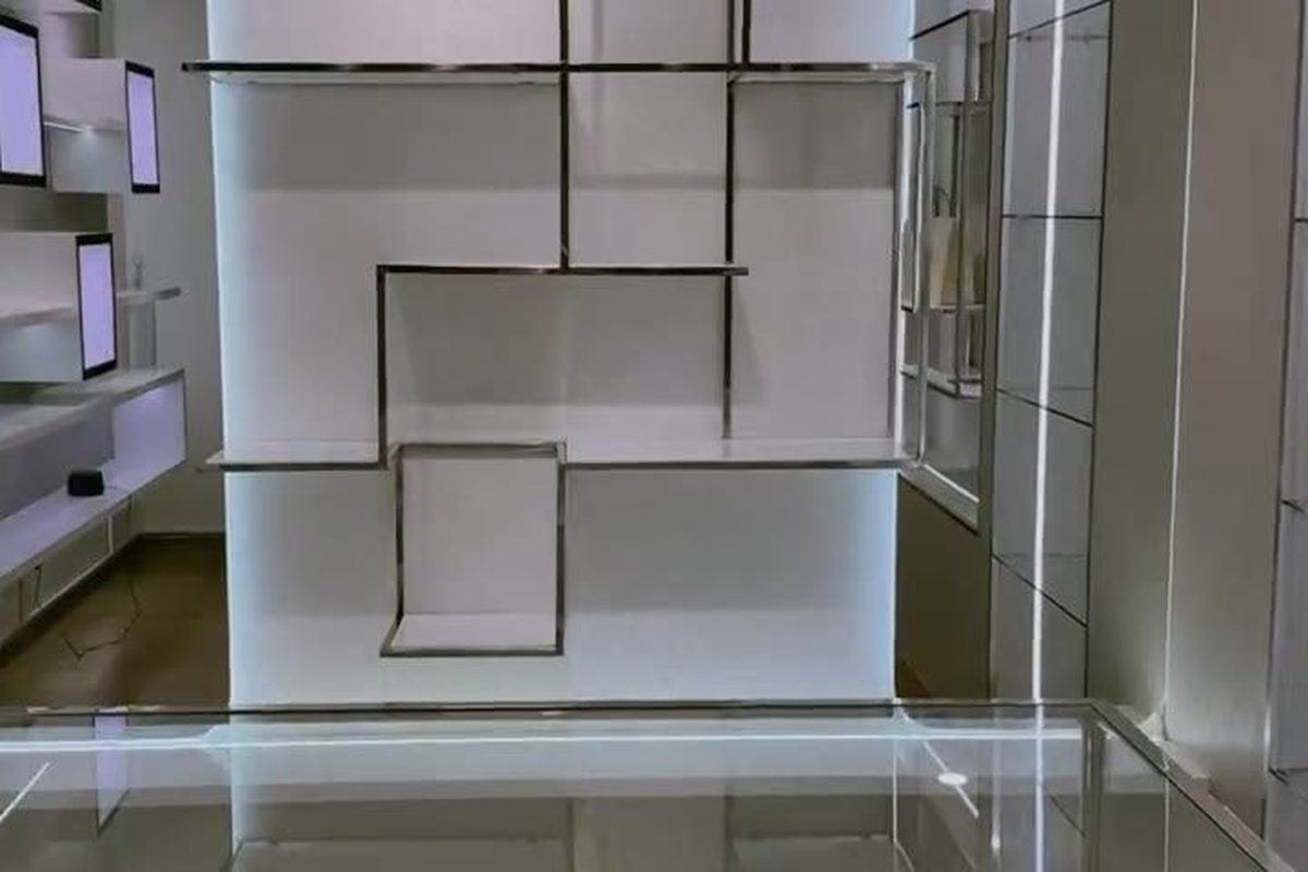 Showroom nước hoa Đỗ Lưu Liêm - Nội Thất Hà Tuấn LX