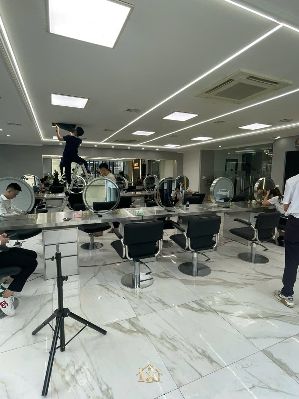 chọn đơn vị salon tóc Quế Võ - Chọn đơn vị salon tóc tại Quế Võ - Nội Thất Hà Tuấn LX
