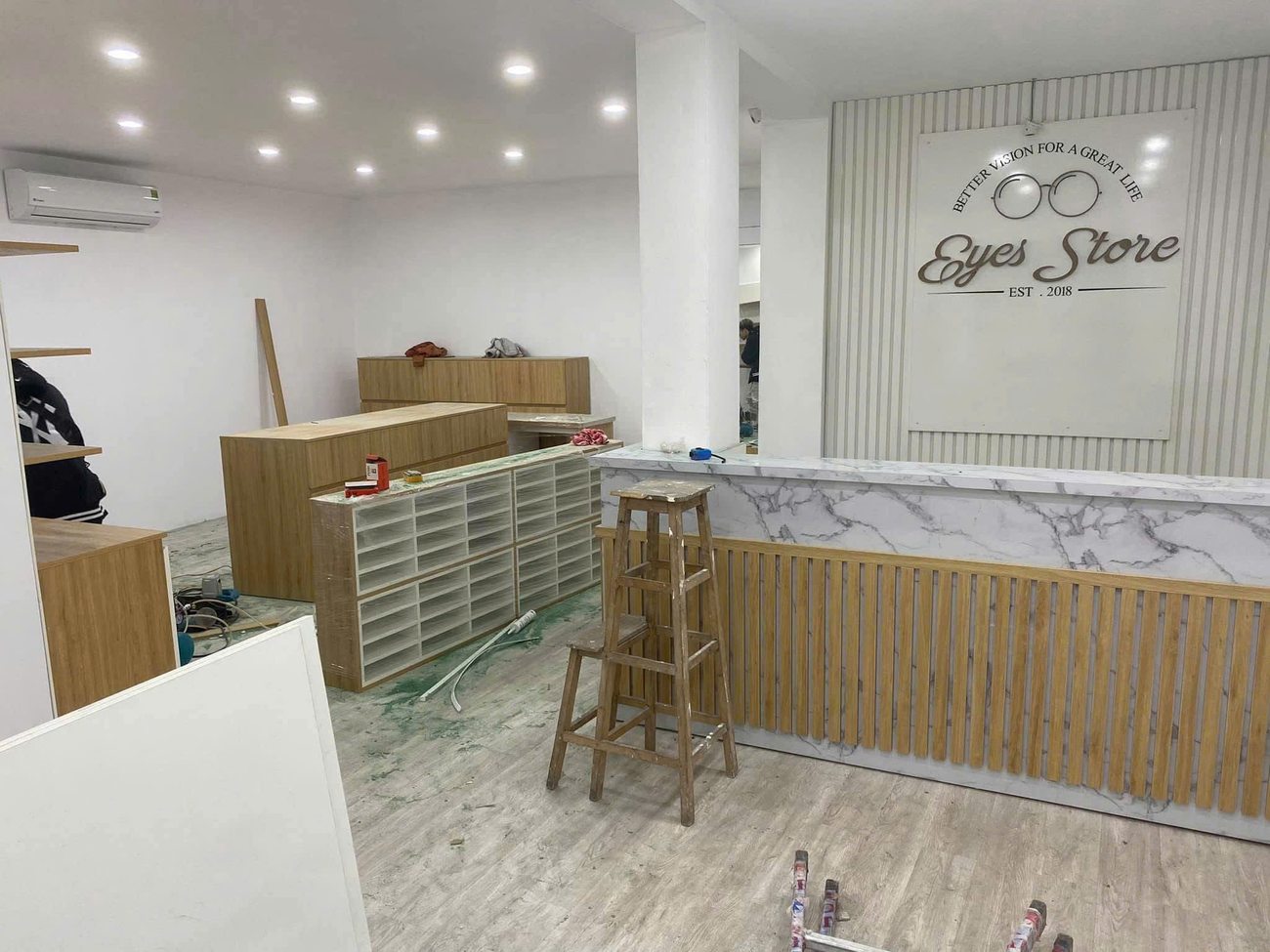 Lỗi thường gặp showroom tại Yên Phong - Nội Thất Hà Tuấn LX