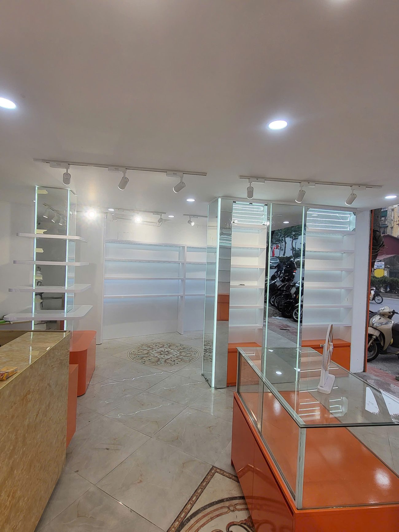 Lỗi thường gặp showroom tại Khoái Châu - Nội Thất Hà Tuấn LX