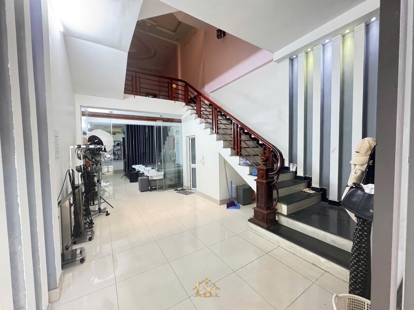 lỗi thường gặp salon tóc Sơn Dương - Lỗi thường gặp salon tóc tại Sơn Dương - Nội Thất Hà Tuấn LX