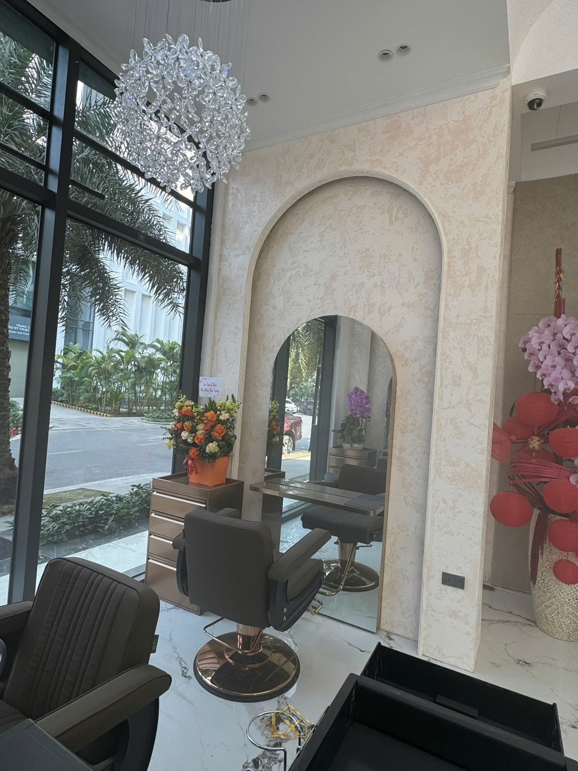Kinh nghiệm mở tiệm nail: vốn, setup, bố trí và giữ khách