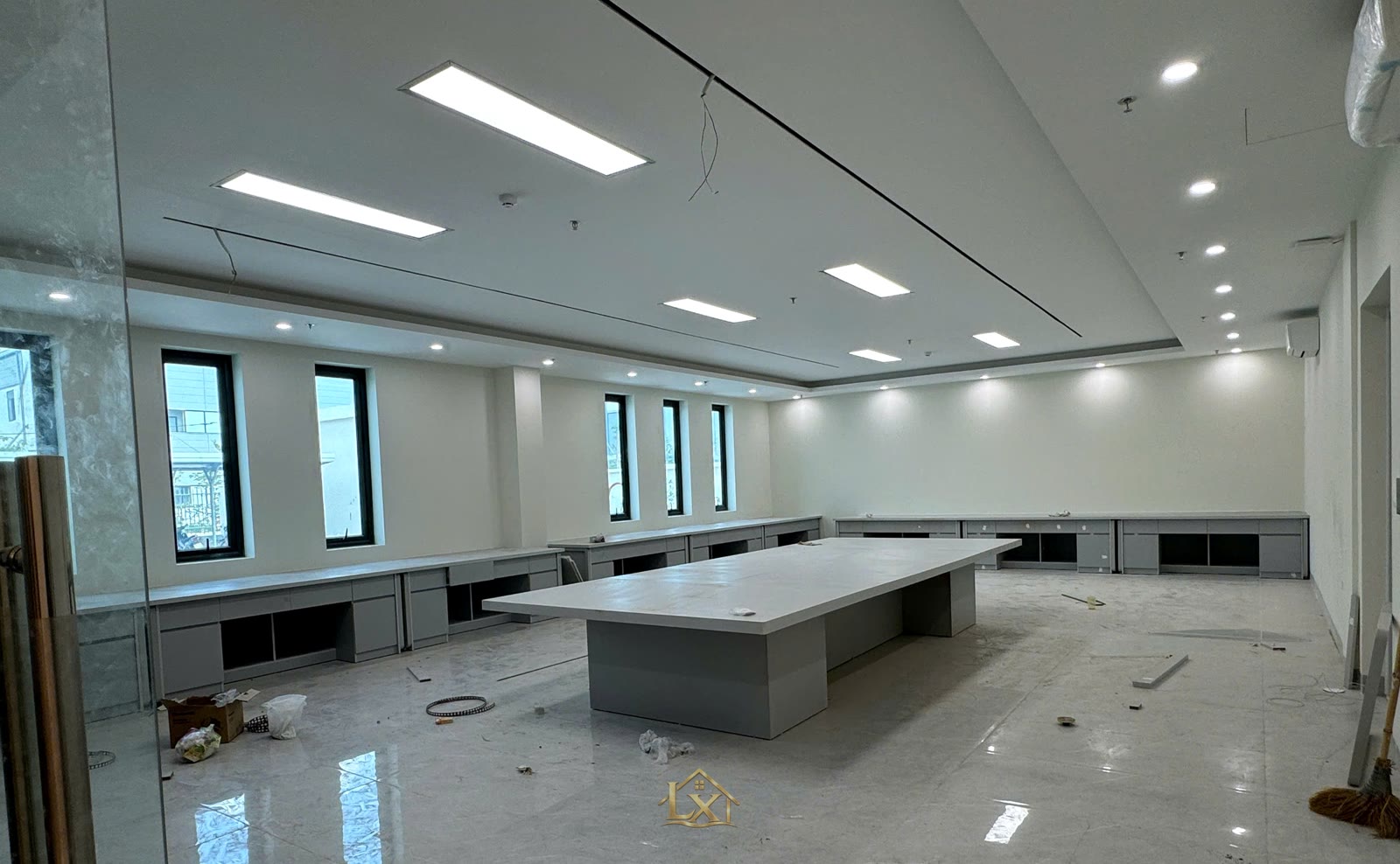 Lỗi thường gặp nội thất văn phòng tại Uông Bí - Nội Thất Hà Tuấn LX