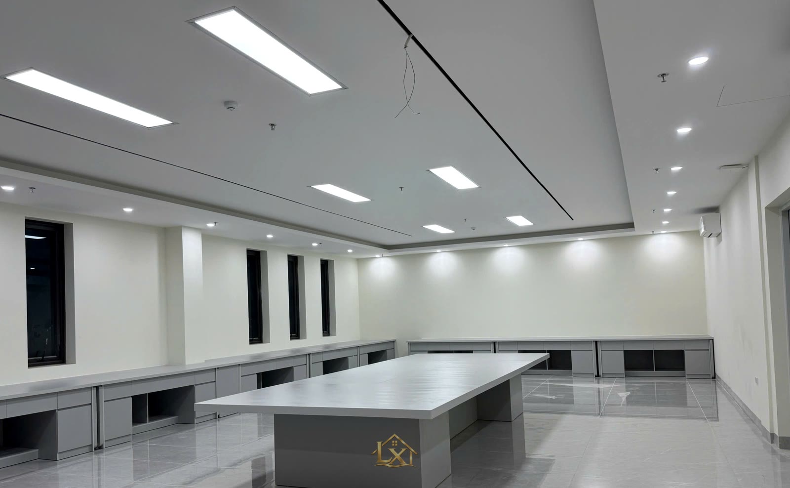 Kinh nghiệm nội thất văn phòng tại Nhật Tân - Nội Thất Hà Tuấn LX