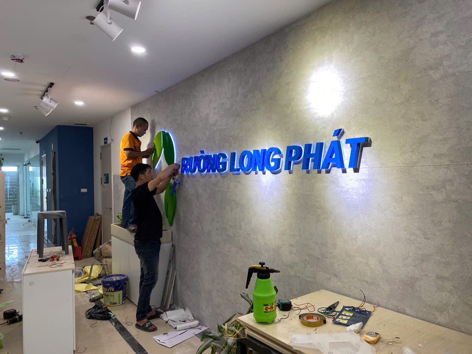 Chi phí nội thất văn phòng tại Dương Nội - Nội Thất Hà Tuấn LX