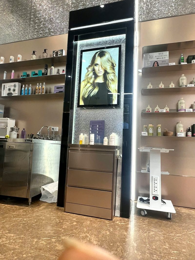 Không gian salon sau khi Nội Thất Hà Tuấn LX hoàn thiện