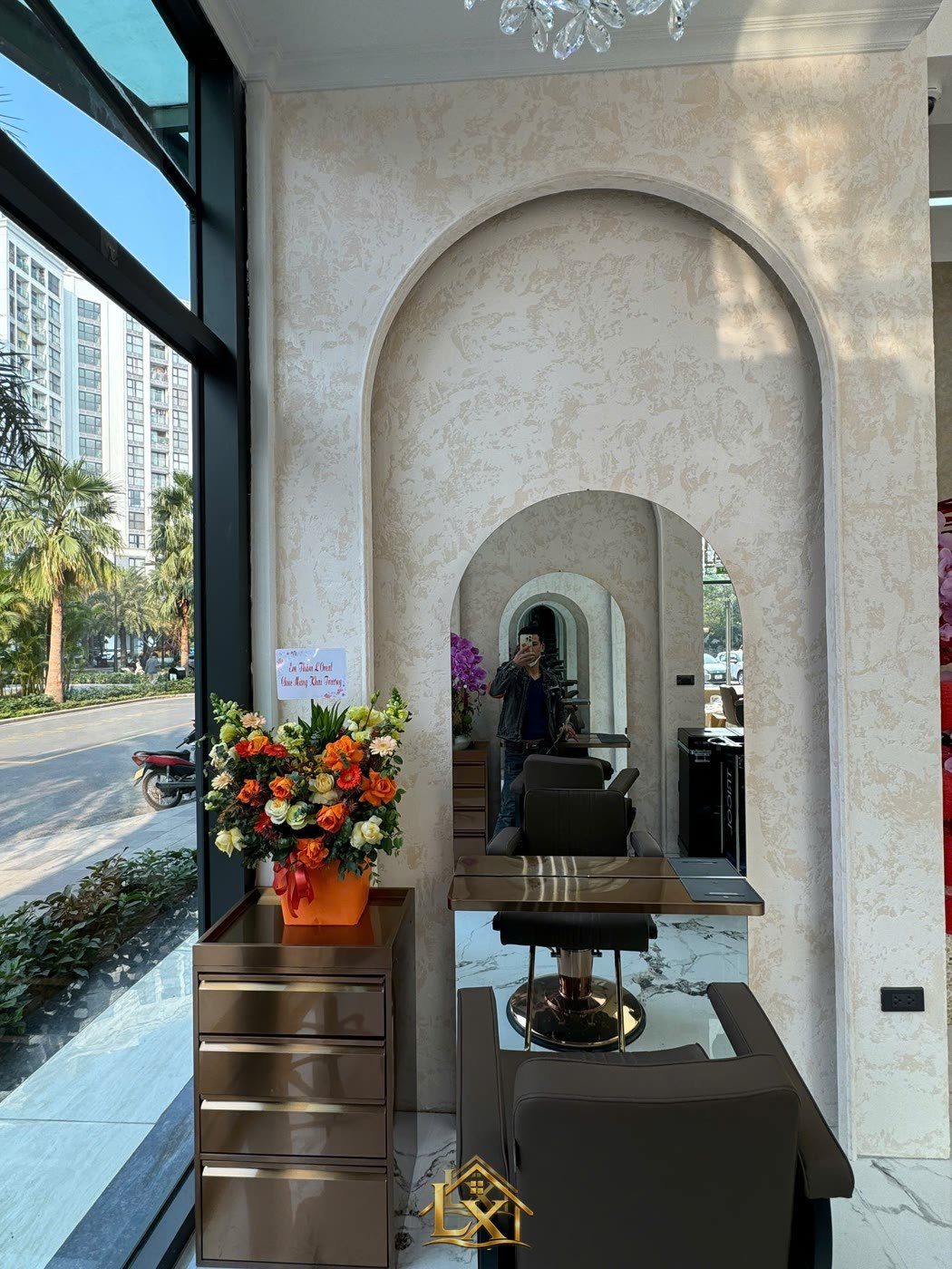 Mẫu gương salon thực tế do Nội Thất Hà Tuấn LX thi công 3 - Nội Thất Hà Tuấn LX