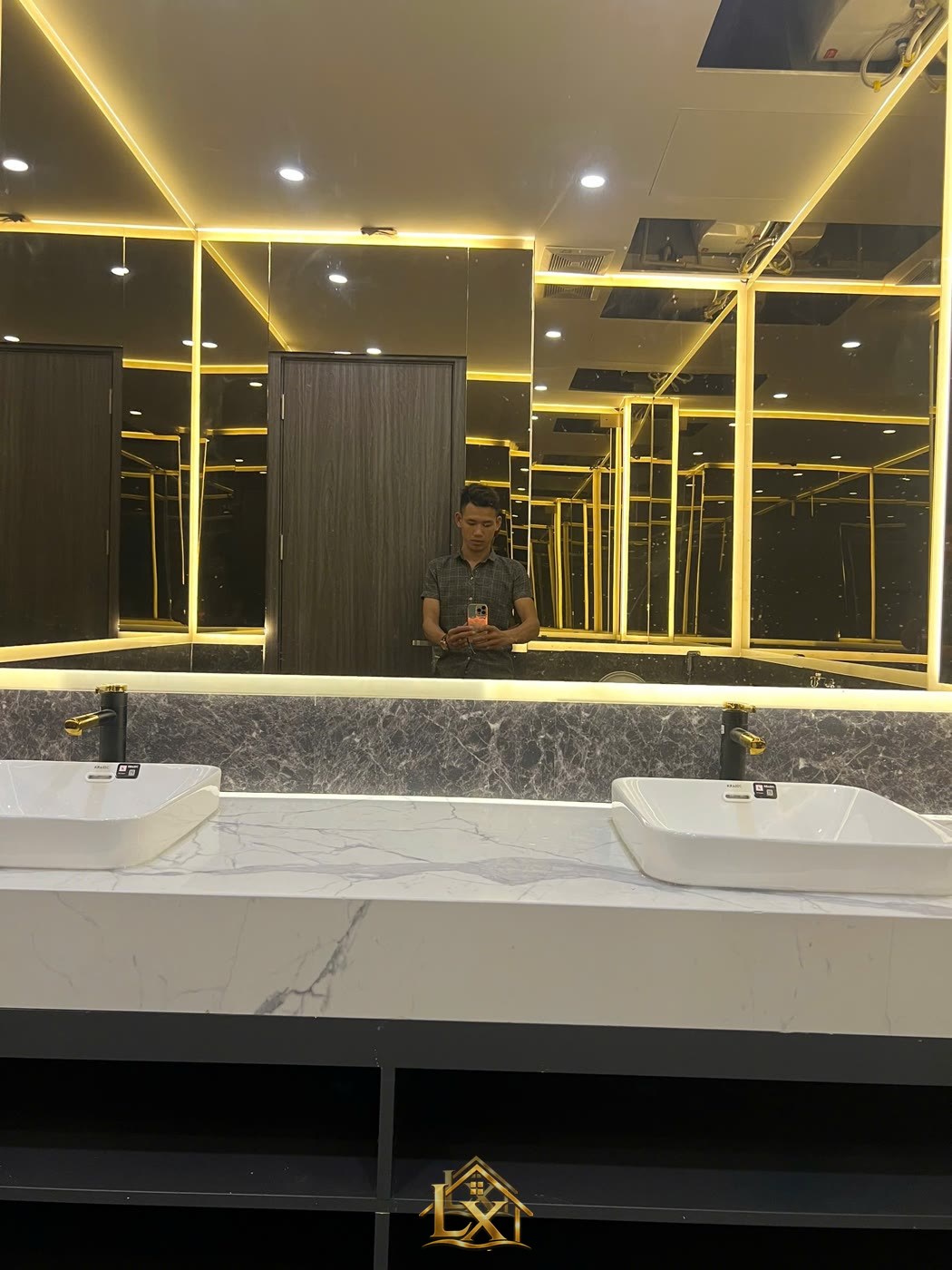 Mẫu gương salon thực tế do Nội Thất Hà Tuấn LX thi công 22 - Nội Thất Hà Tuấn LX