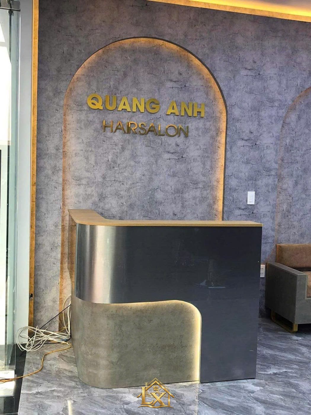 Mẫu quầy lễ tân salon thực tế do Nội Thất Hà Tuấn LX thi công 35 - Nội Thất Hà Tuấn LX