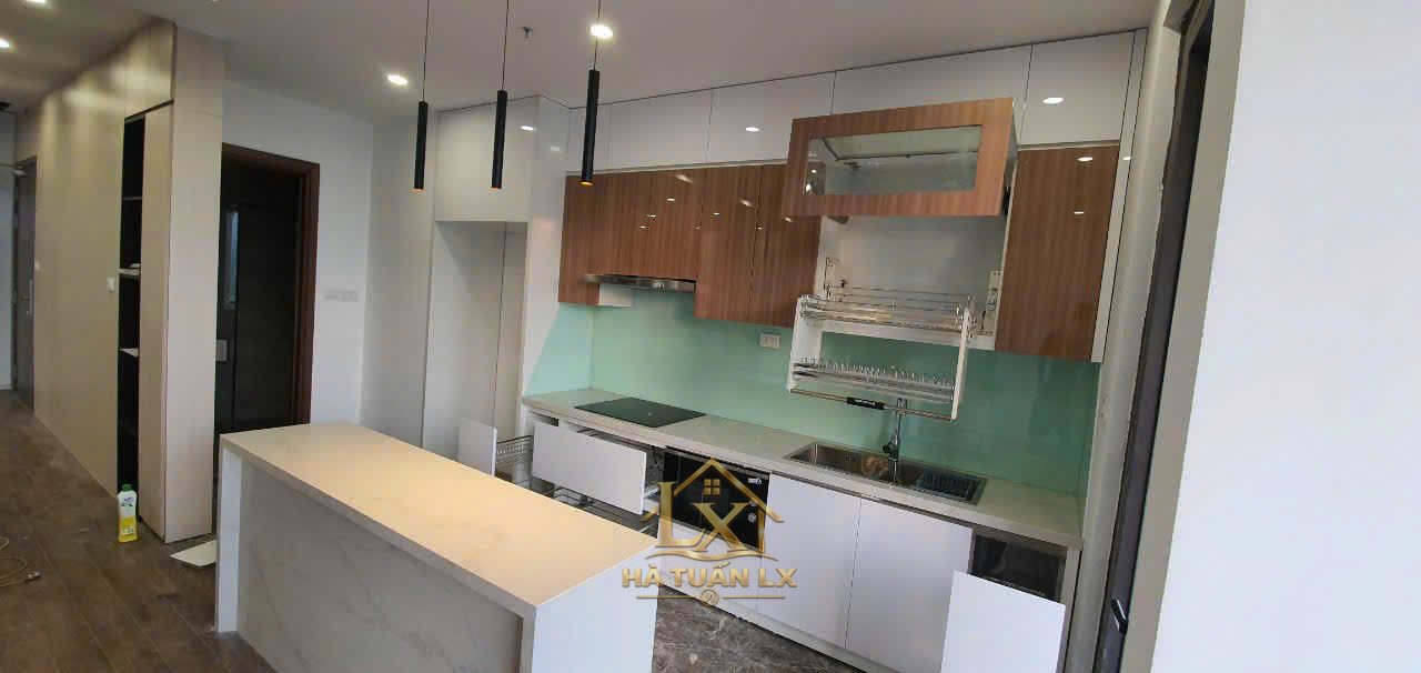 Tủ bếp gia đình mẫu 18 - Nội Thất Hà Tuấn LX