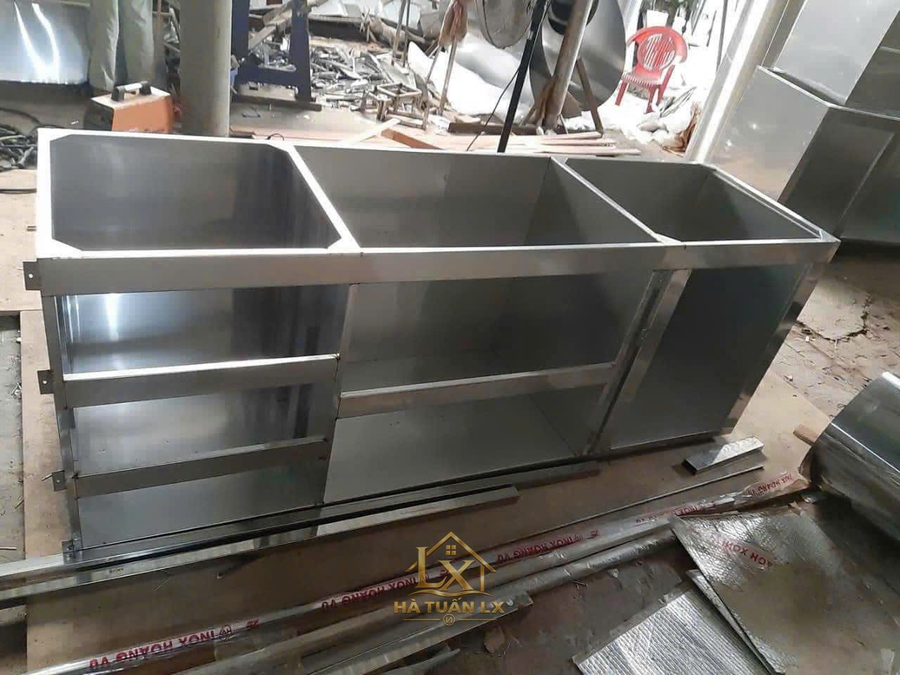 Tủ bếp gia đình mẫu 21 - Nội Thất Hà Tuấn LX