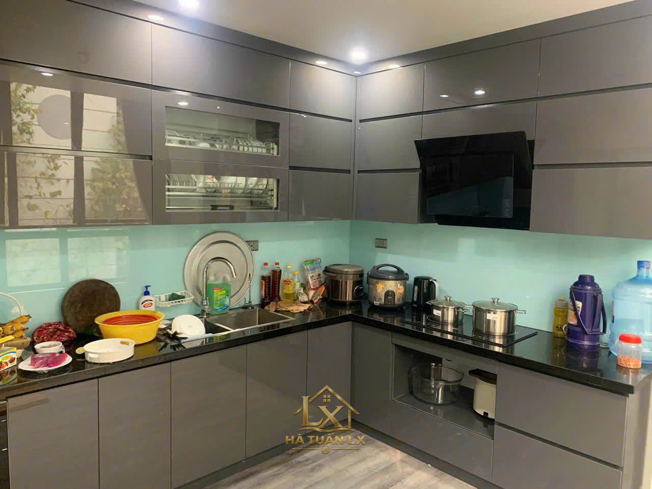 Tủ bếp gia đình mẫu 22 - Nội Thất Hà Tuấn LX