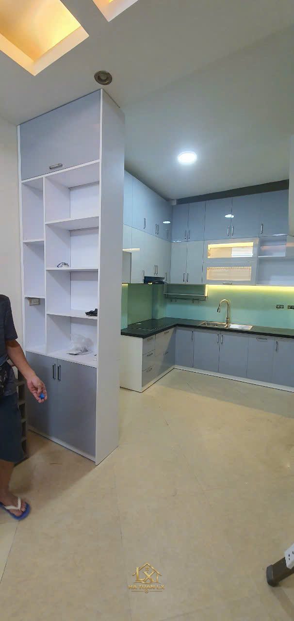 Tủ bếp gia đình mẫu 32 - Nội Thất Hà Tuấn LX