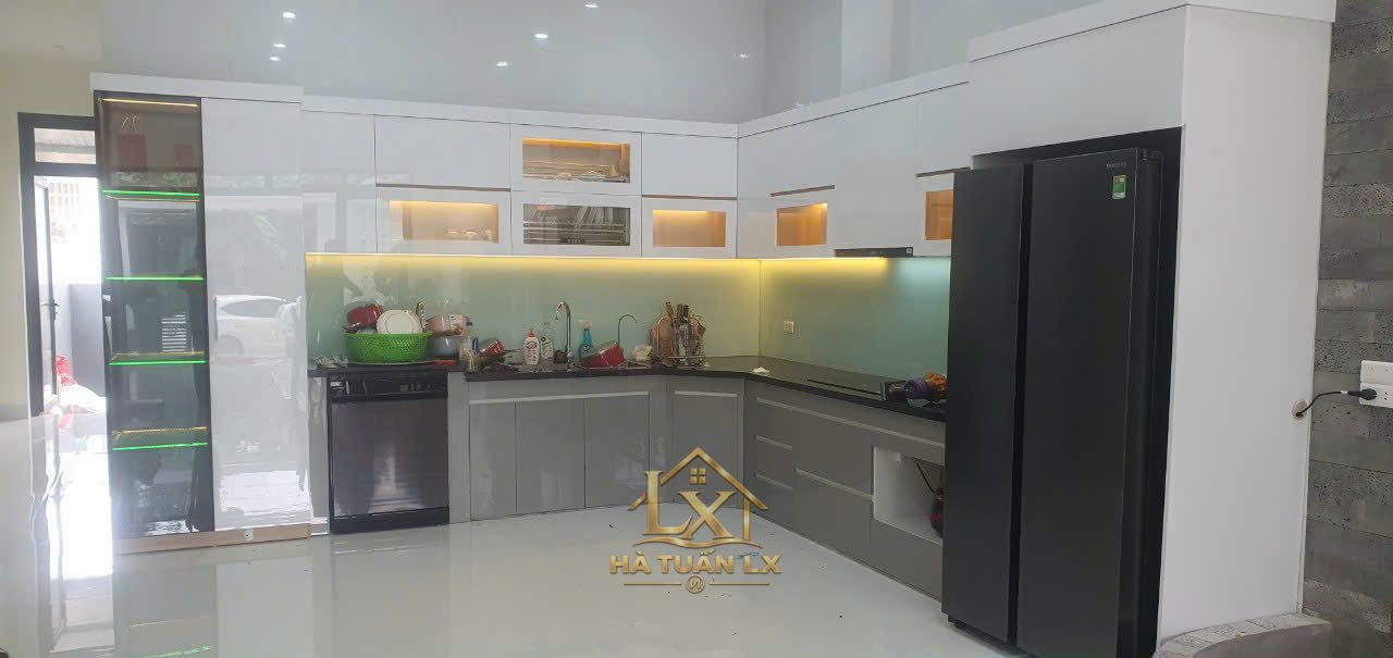 Tủ bếp gia đình mẫu 40 - Nội Thất Hà Tuấn LX