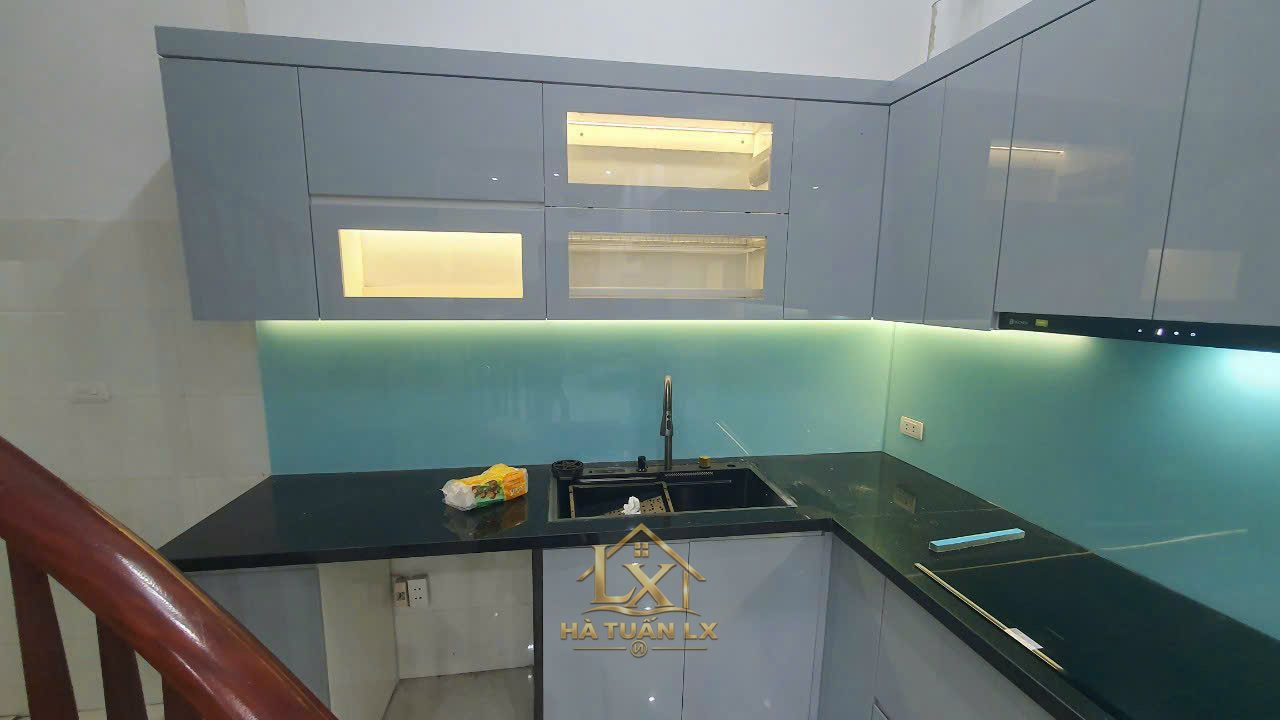 Tủ bếp gia đình mẫu 52 - Nội Thất Hà Tuấn LX