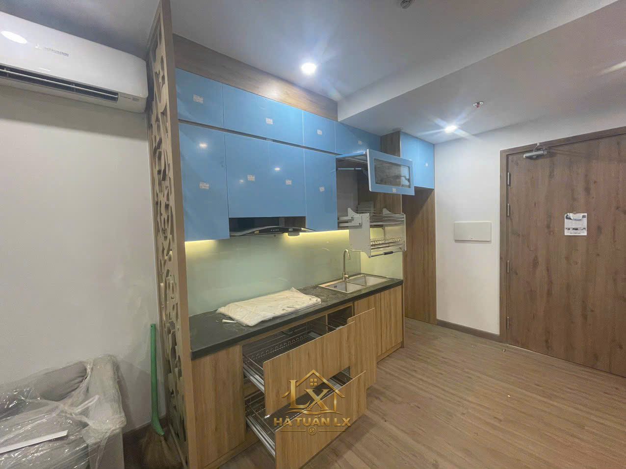 Tủ bếp gia đình mẫu 60 - Nội Thất Hà Tuấn LX