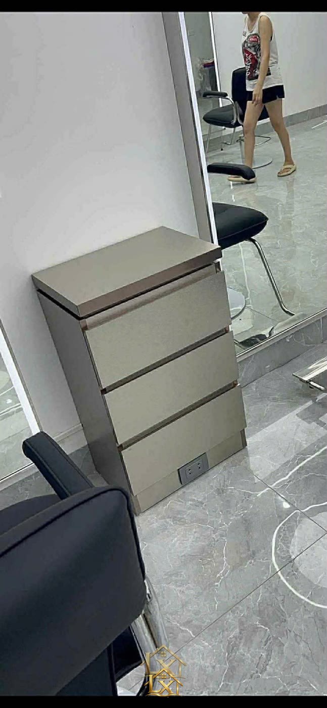 Mẫu tủ cạnh gương bàn kỹ thuật salon do Nội Thất Hà Tuấn LX sản xuất 18 - Nội Thất Hà Tuấn LX
